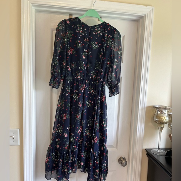 New York Collection Petite Med 3/4 Sleeve Belted Chiffon Hankerchief Hem Dress - Picture 2 of 3